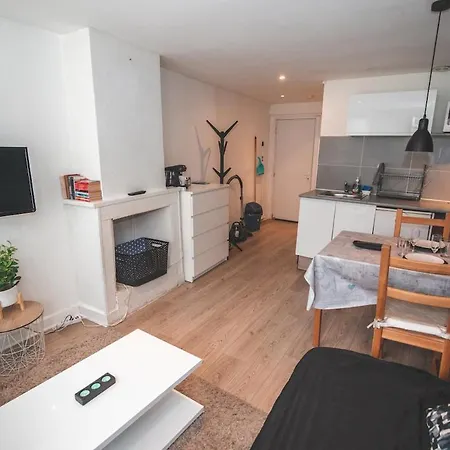 Daire Moderne Equipe Au Pied Des Monuments