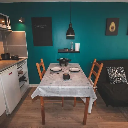 Daire Moderne Equipe Au Pied Des Monuments *